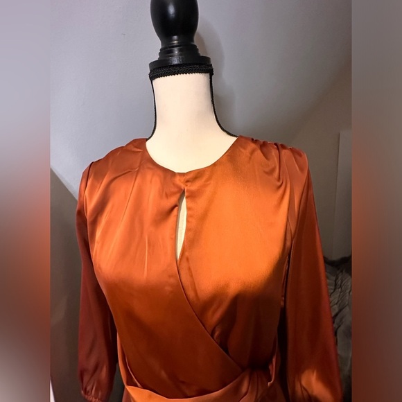Elegant Satin Orange Dress - Picture 1 of 7